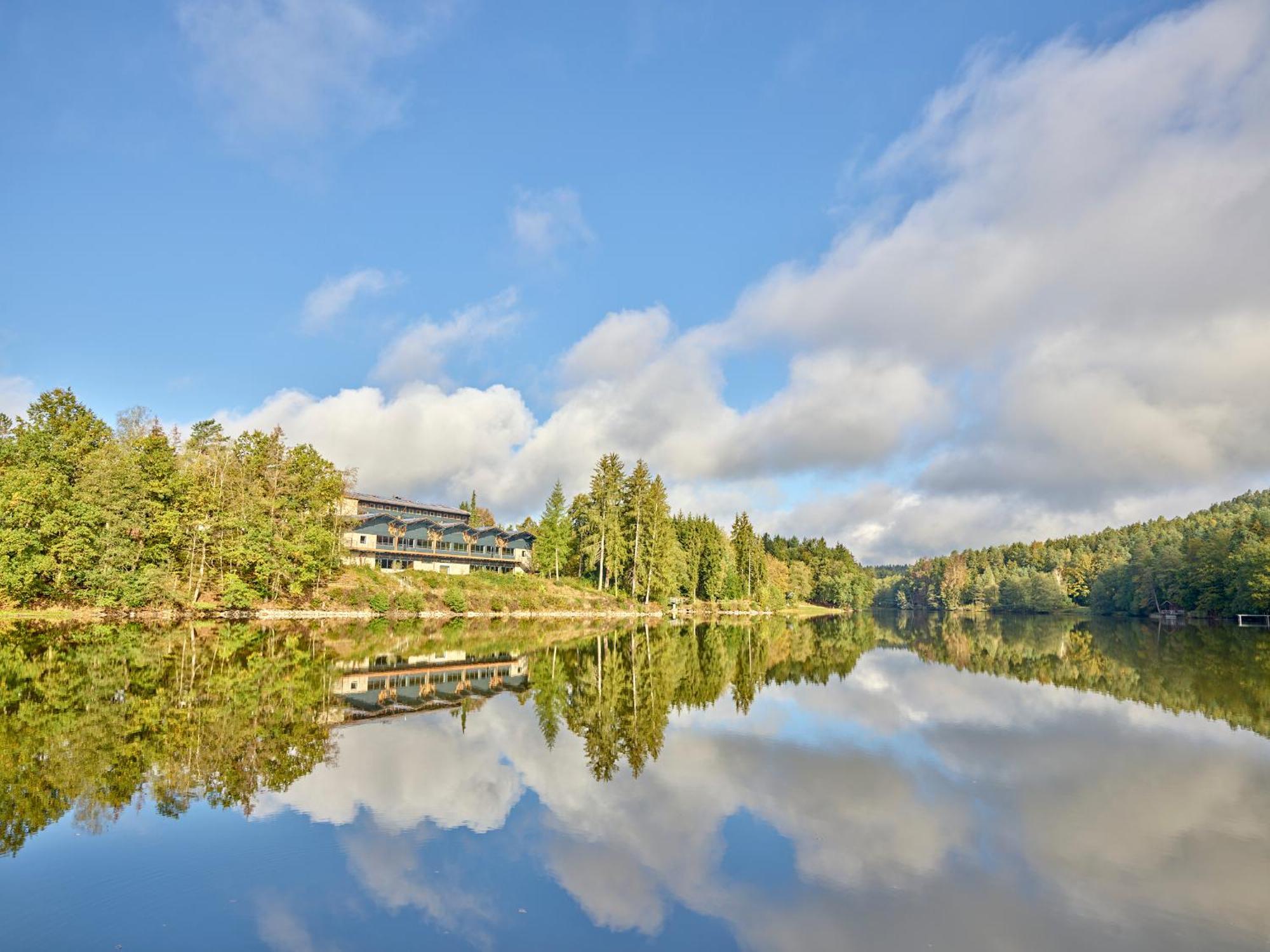 Das Dreiburgensee Naturhotel & Spa 터맨즈뱅 외부 사진