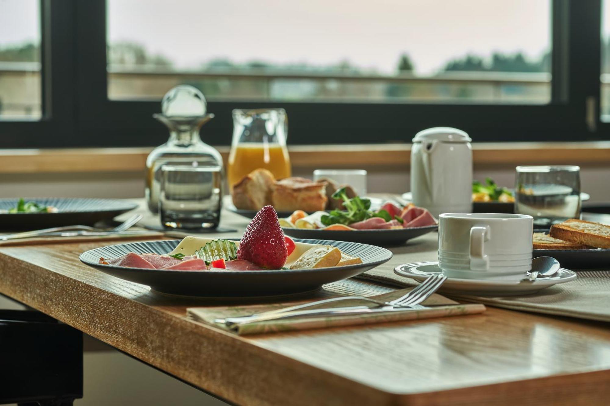 Das Dreiburgensee Naturhotel & Spa 터맨즈뱅 외부 사진