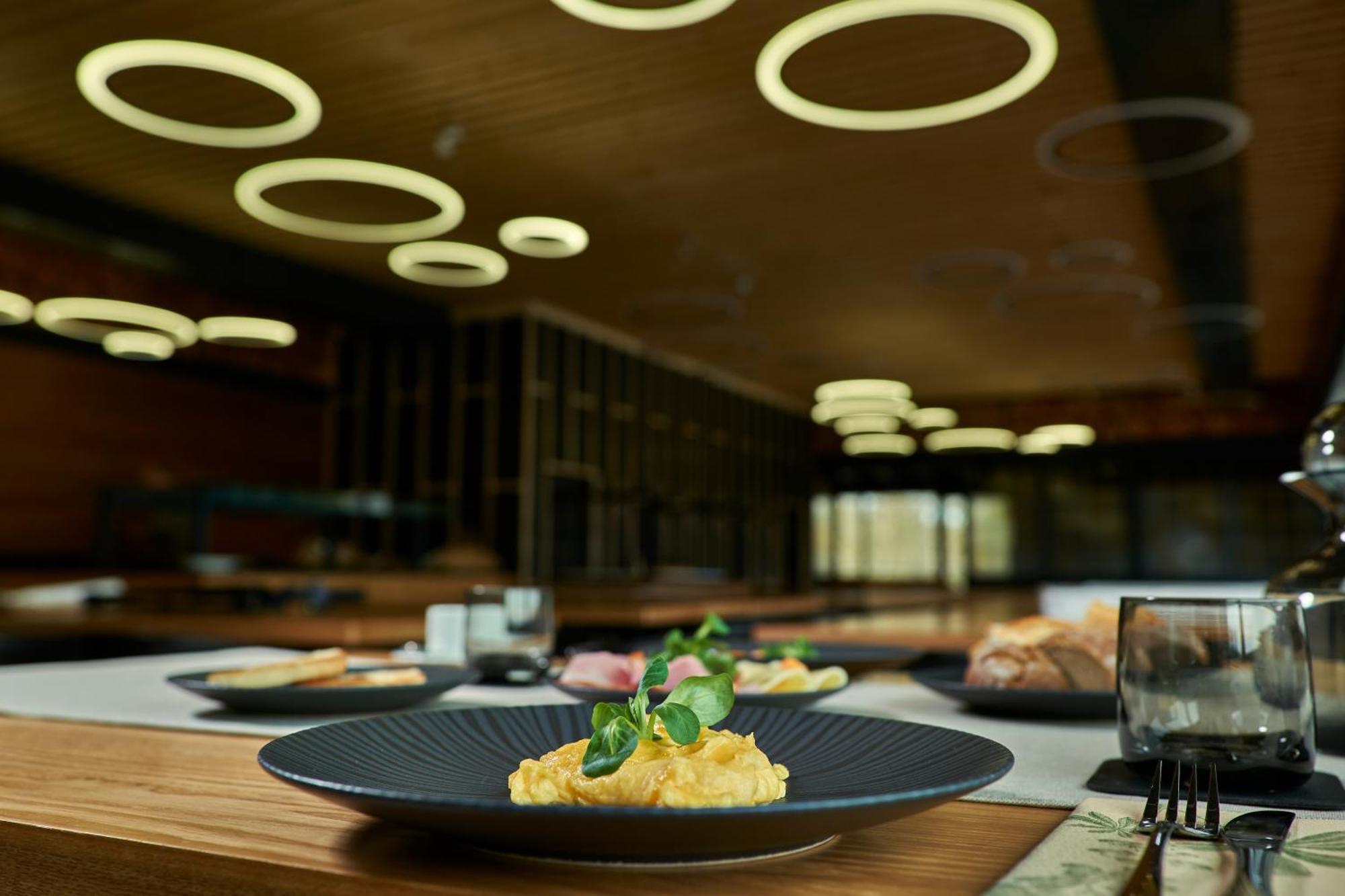 Das Dreiburgensee Naturhotel & Spa 터맨즈뱅 외부 사진
